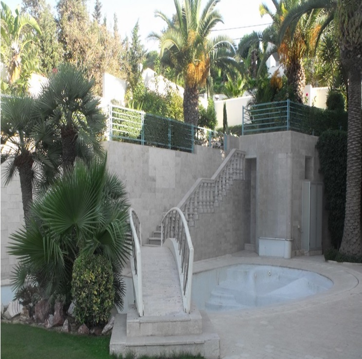 VILLA A MUTELLE VILLE